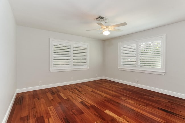 Building Photo - 12293 Coconut Row