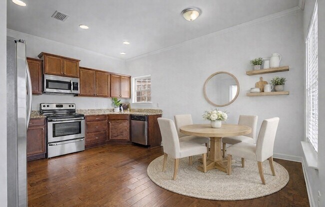 Building Photo - 140 Tulip Grove Point