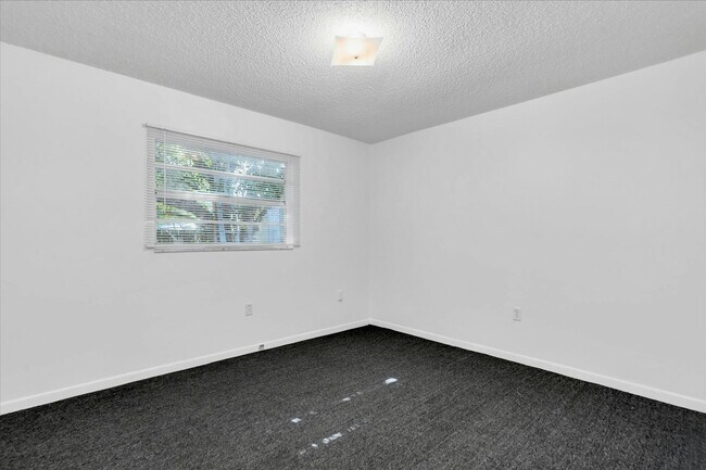Building Photo - 5601 59th Way N