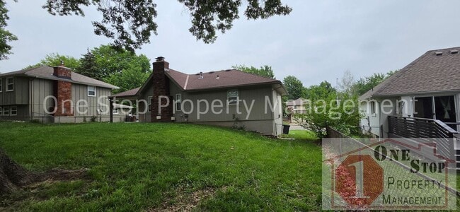 Building Photo - Charming 3 Bedroom, 2 Bathroom, 2 Car Garage Home in Parkville