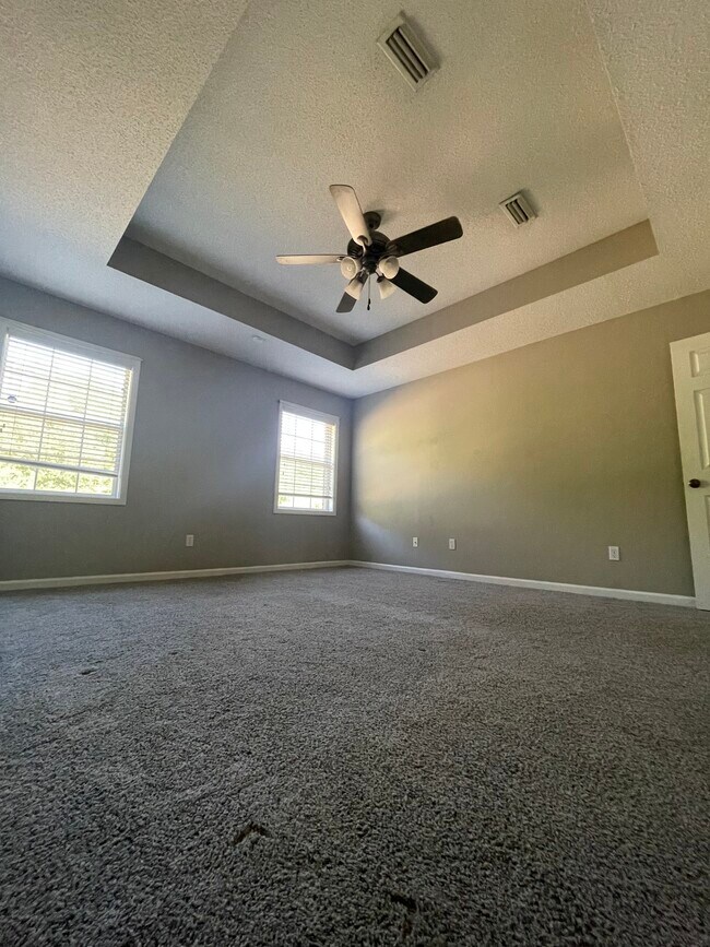 Building Photo - 206 Legacy Dr