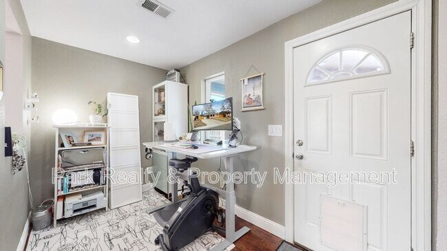 Building Photo - 6025 W 61st Ave