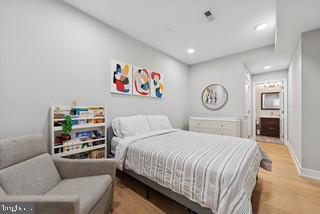 Building Photo - 700 Moyer St