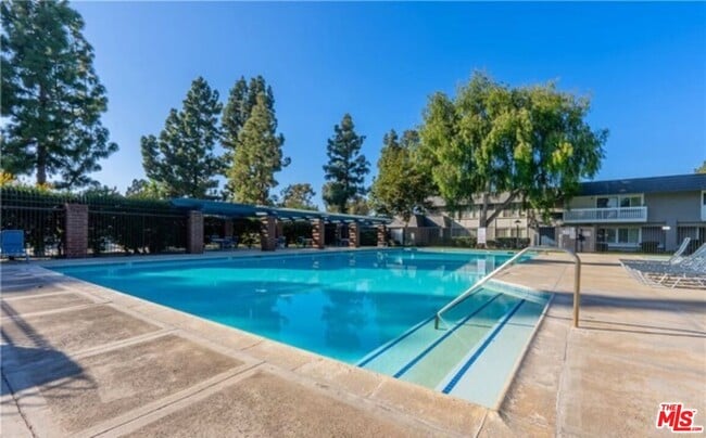 Building Photo - 16403 Bear Meadow Cir