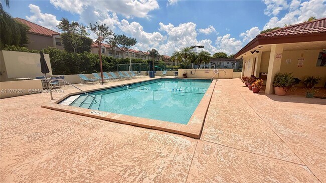 Building Photo - 8811 SW 123rd Ct