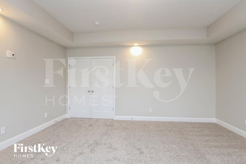 Building Photo - 415 S Meadow Song Ct