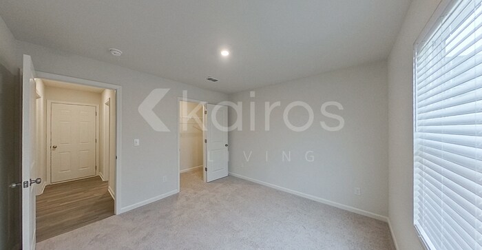 Building Photo - 108 Rock Run Trl