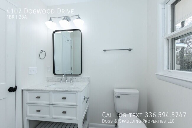 Building Photo - 4107 Dogwood Dr