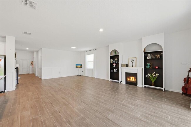 Building Photo - 16448 Parable Wy