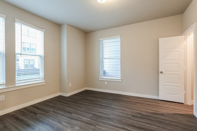 Building Photo - 18519 Centro Row