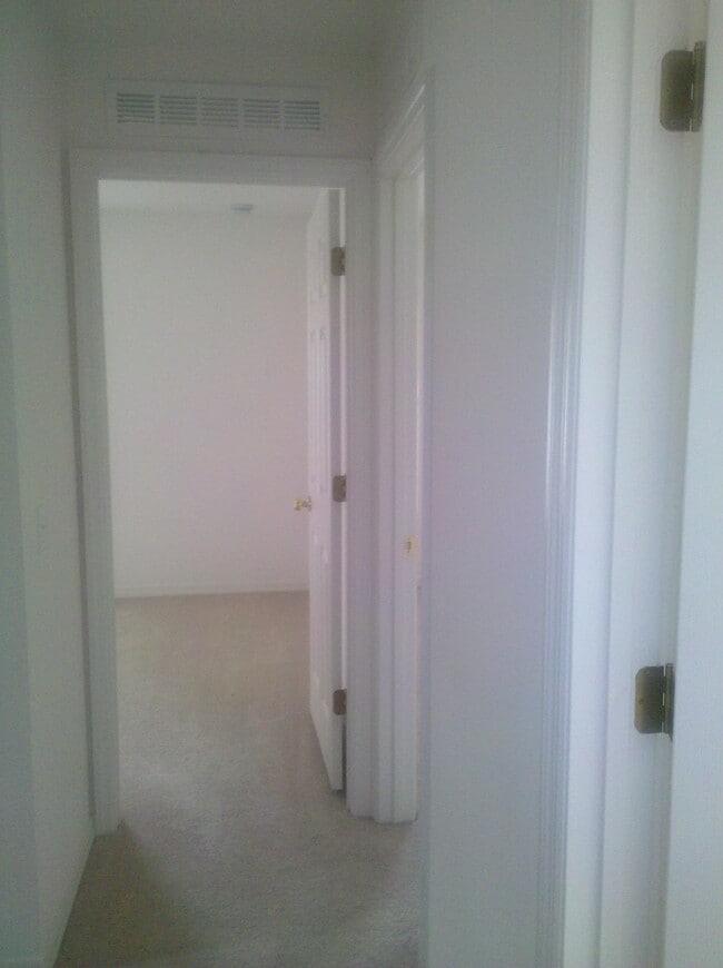 Building Photo - 63 Disalvo Pl
