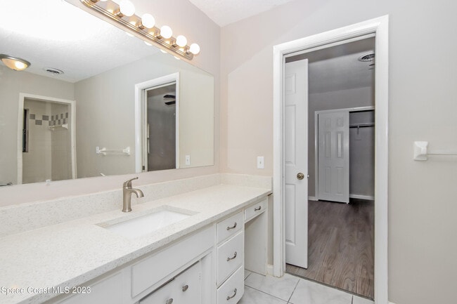 Building Photo - 472 Linda Ln