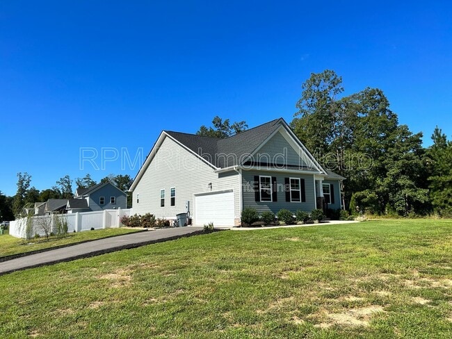 Building Photo - 2157 Kennington Pkwy N