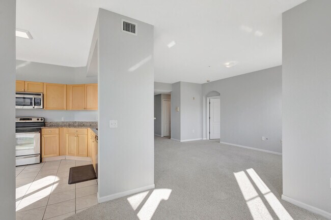 Building Photo - 11020 Legacy Dr