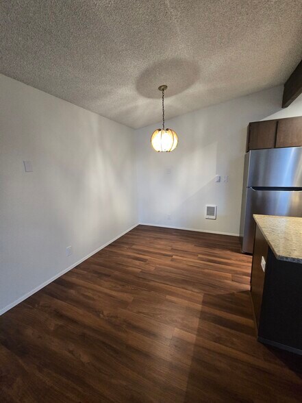Building Photo - 17617 Linden Ave N