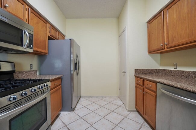 Building Photo - 14009 Conner Downs Dr