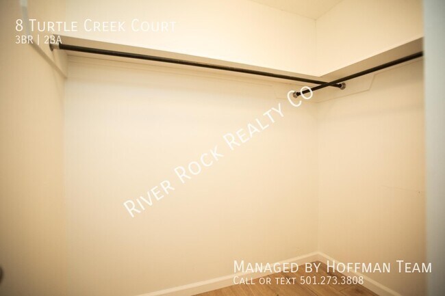 Building Photo - 8 Turtle Creek Ct