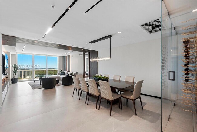 Building Photo - 400 Sunny Isles Blvd