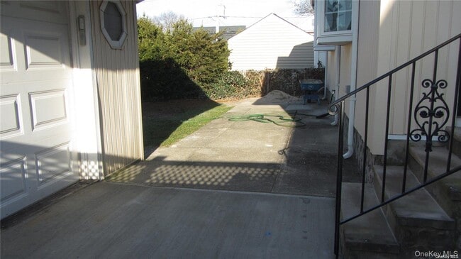 Building Photo - 367 Columbus Pkwy