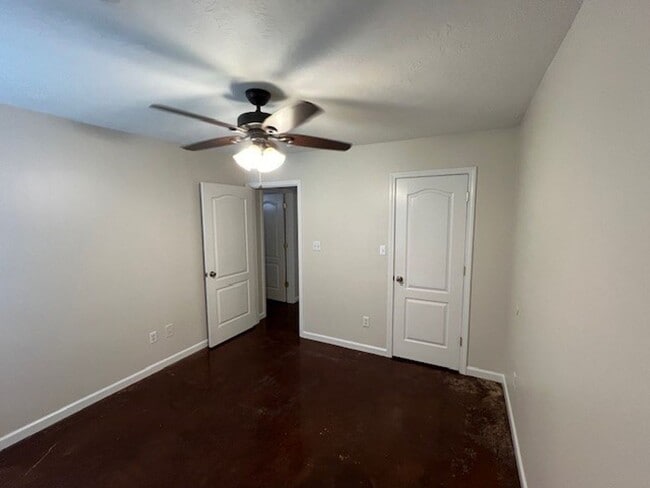Building Photo - 2 bedroom 2 bath Duplex in Lake Charles