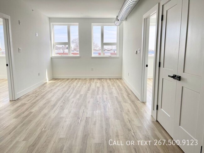Building Photo - Brand new One and Two Bedrooms. Great Loca...