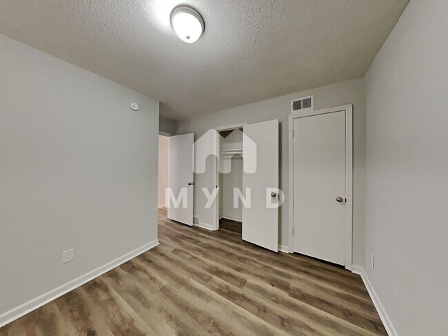 Building Photo - 3657 Prince Andrew Cv