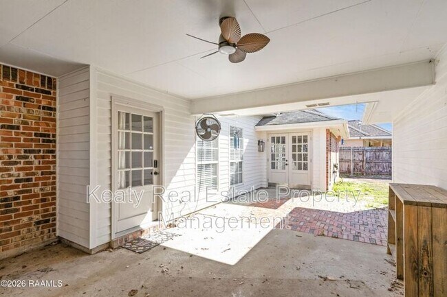Building Photo - 313 Wallingsford Cir
