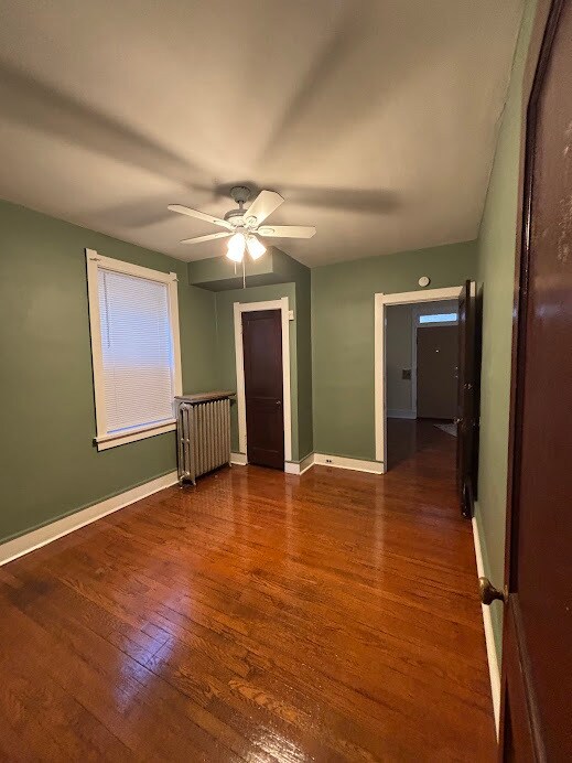 Building Photo - 4922 Winona Ave