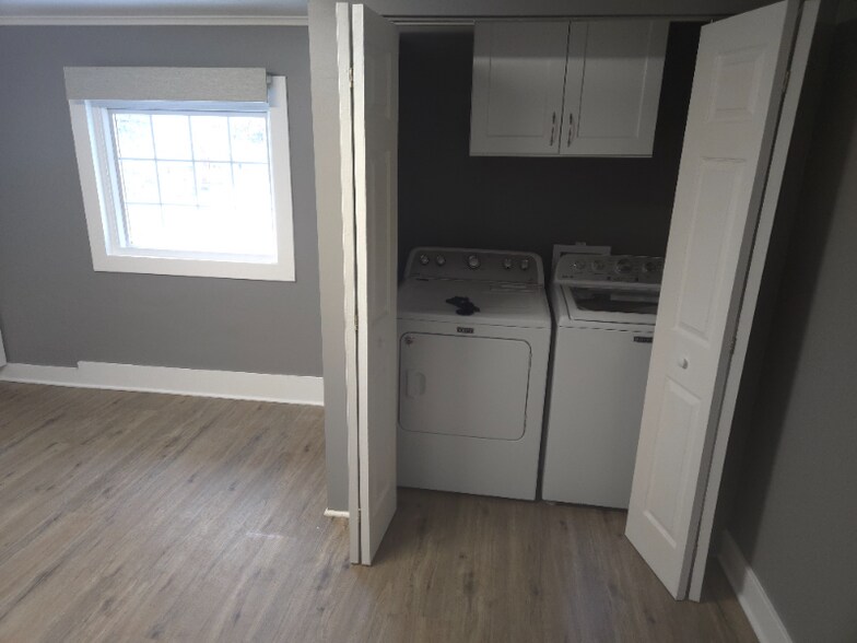 Building Photo - 10906 North St