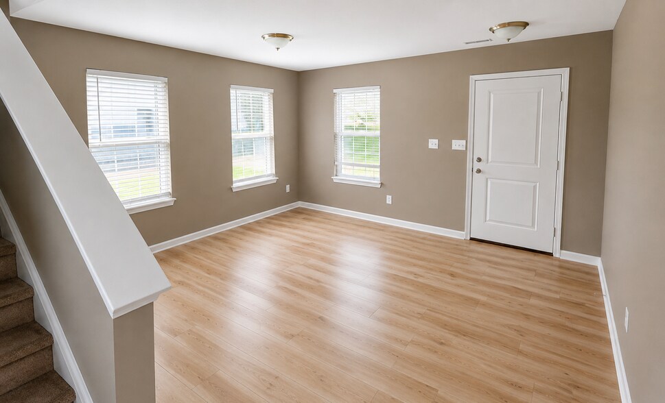 Building Photo - 6245 Emerald Lake Ct