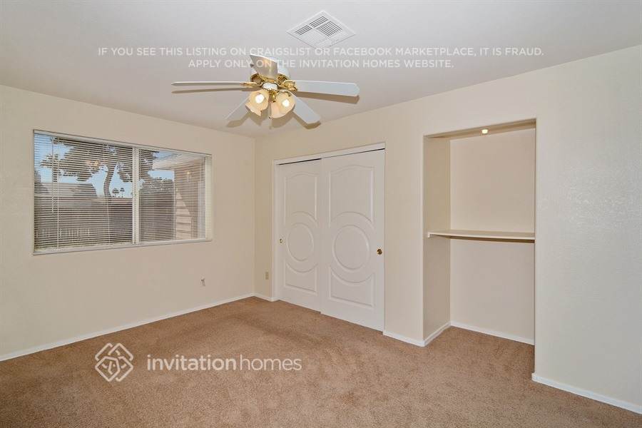 Building Photo - 7727 W Reade Ave