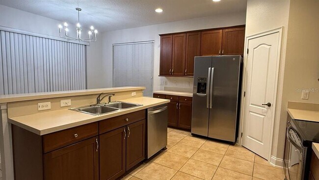 Building Photo - 7224 Halton Ct