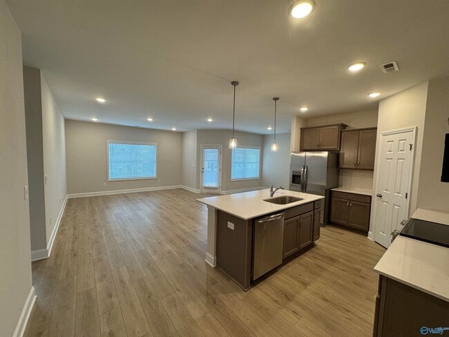 Building Photo - 122 Burdine St