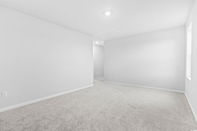 Building Photo - 714 Colt Ct