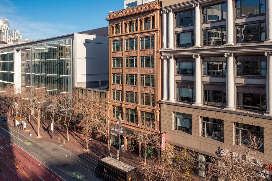 Building Photo - The Wilson