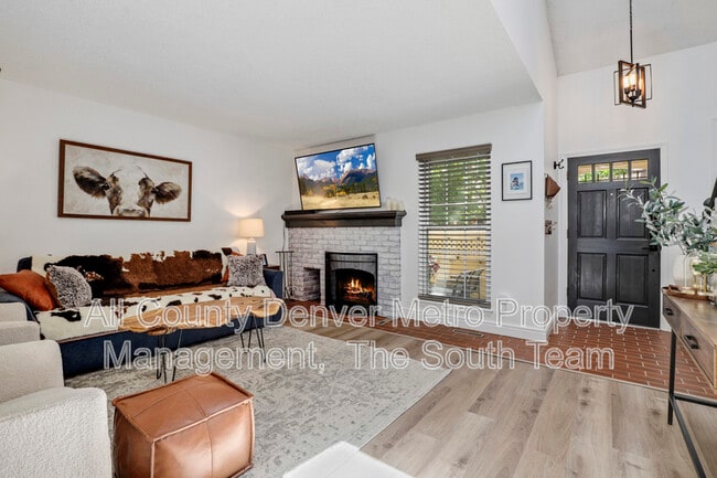 Building Photo - 2890 W Long Cir