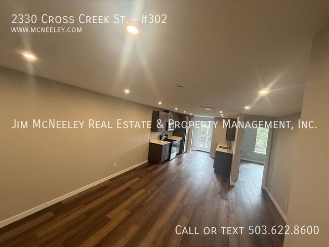 Building Photo - 2330 Cross Creek St