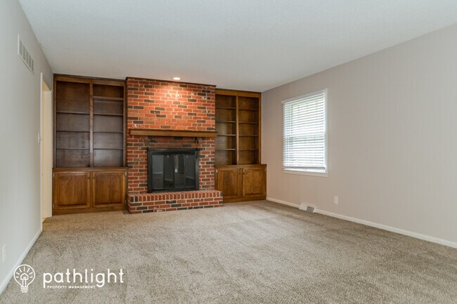 Building Photo - 414 S Cardinal Drive, Olathe, KS, 66062