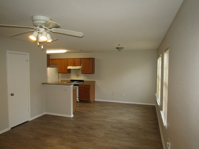 Building Photo - 8508 Apple Carrie Cove