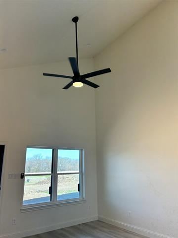 Building Photo - 483 Rs County Rd 1605