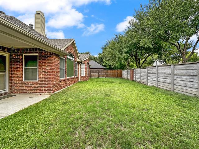 Building Photo - 545 Edgeview Dr