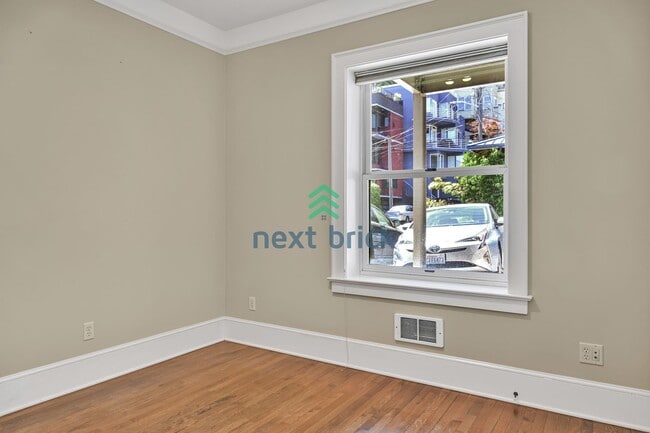 Building Photo - 1 BED & 1 BATH CONDO FOR RENT