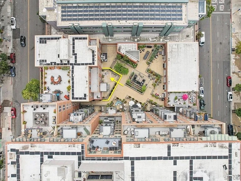 area highlighted in yellow, personal patio - 877 Island Ave