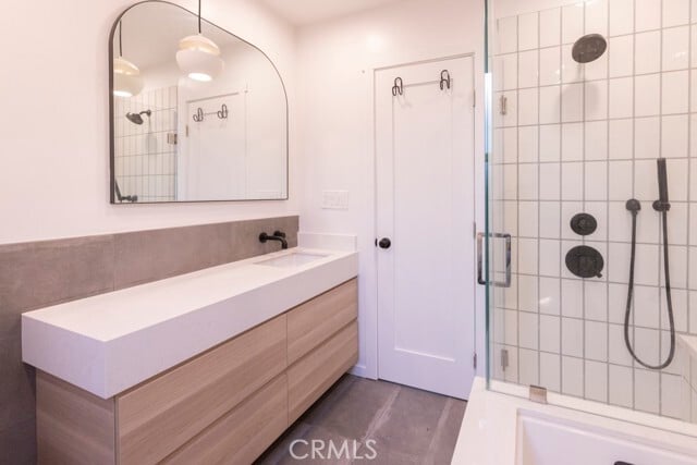 Building Photo - 336 Museum Dr