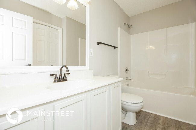 Building Photo - 4346 Fescue Pl SW
