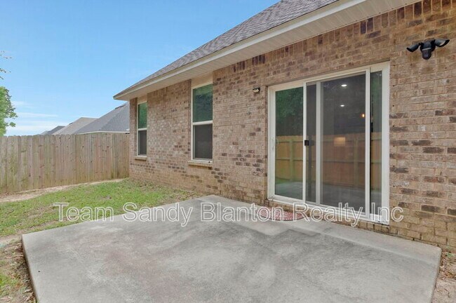 Building Photo - 5402 Parkside Dr