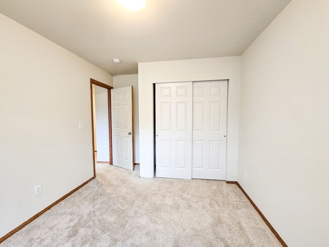 Building Photo - Lake Stevens 4-bed