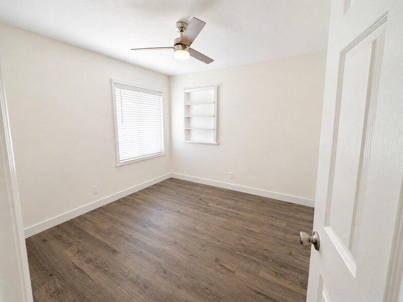 Building Photo - 30020 Santa Cecilia Dr