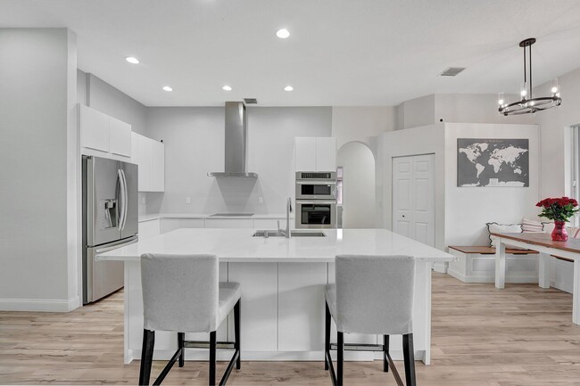 Building Photo - 5035 NW 57th Way