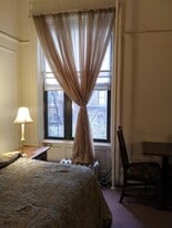 Building Photo - 556 W 165th St